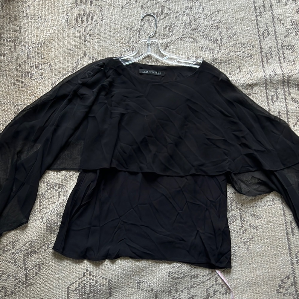 Sheer sleeve black Zara top